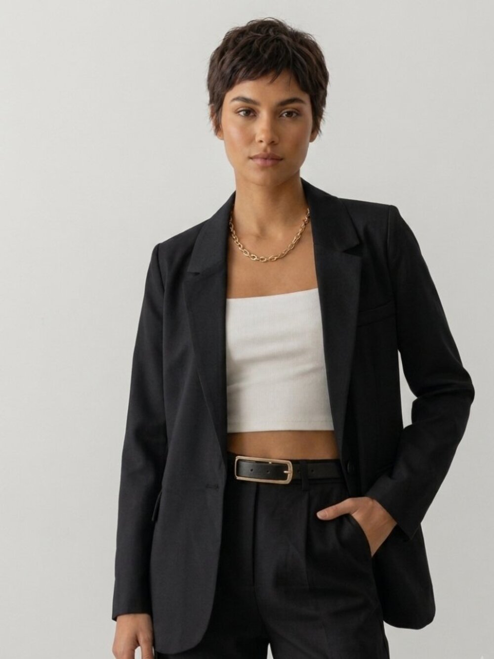 THE WORKSHOP ANDREA TAILORED SLEEK STRUCTURED BLACK MINIMAL CHIC BLAZER - MEDIUM